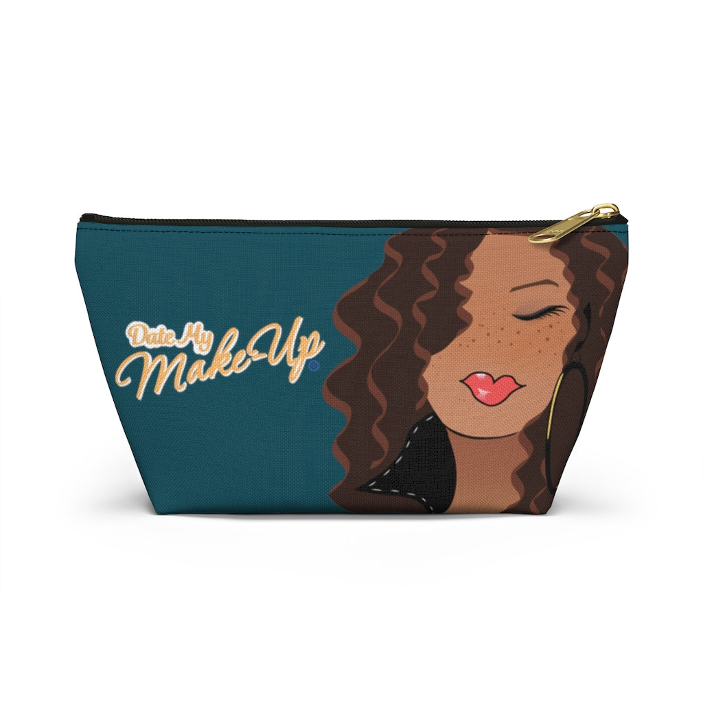 Freckled Caramel Dewey Black Collar Makeup Bag