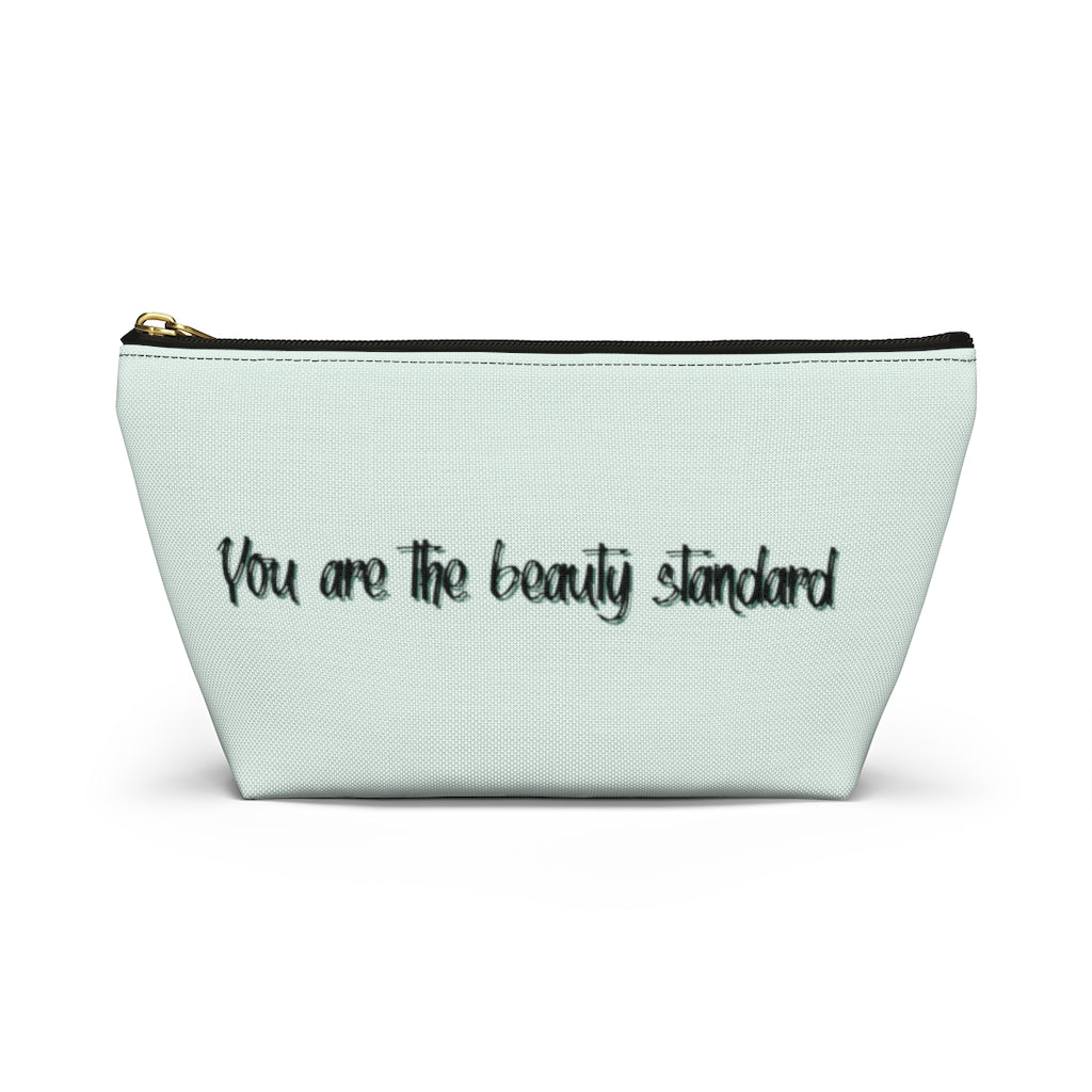 Blonde Caramel Dewey Green Makeup Bag